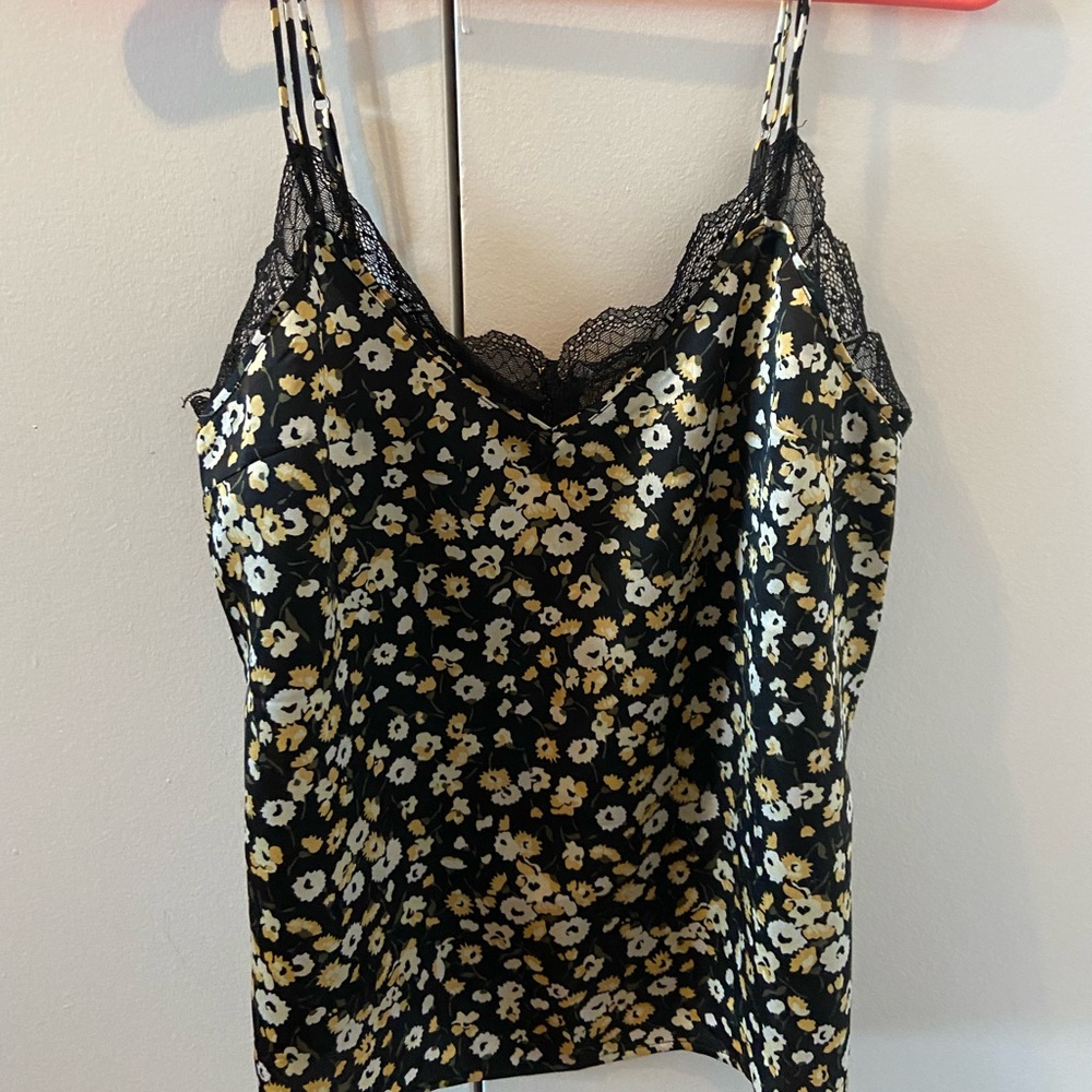 Cute floral top